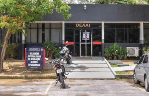 Polícia Civil apreende adolescente por ato infracional análogo ao crime de tráfico de drogasA ação ocorreu na avenida Torquato Tapajós, zona norte de Manaus. Polícia Civil apreende adolescente por ato infracional análogo ao crime de tráfico de drogas