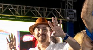 Cearazin Semisera se reúne com moradores do Jorge Teixeira e participa de comício lotado no Alvorada ao lado de Roberto Cidade