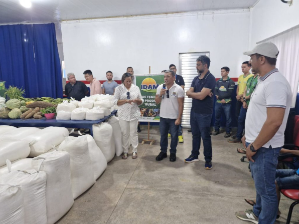 Em Eirunepé, Idam entrega 7 toneladas de alimentos produzidos por agricultores indígenas5 Em Eirunepé, Idam entrega 7 toneladas de alimentos produzidos por agricultores indígenas