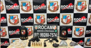 Polícia Militar realiza prisão por tráfico de drogas e porte ilegal de armas na zona oeste de ManausHomem de 19 anos foi preso com armas, drogas e balanças de precisão no bairro Redenção. Polícia Militar realiza prisão por tráfico de drogas e porte ilegal de armas na zona oeste de Manaus