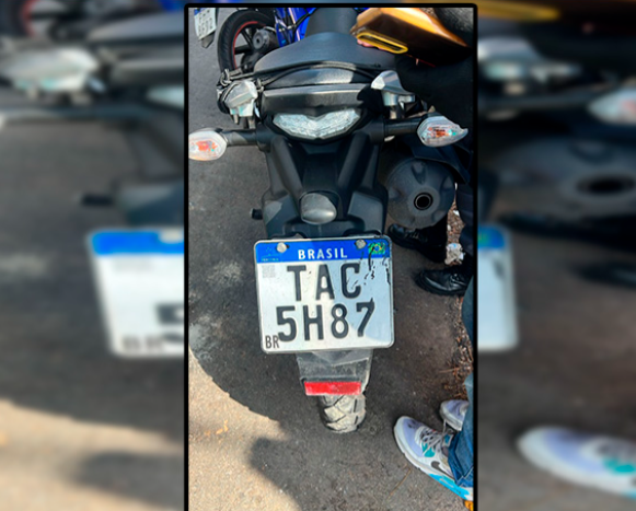 Polícia recupera motocicleta com restrição de furto na zona oeste Polícia recupera motocicleta com restrição de furto na zona oeste