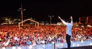 Com despesas acima de R$ 2 milhões, Festa da Castanha em Tefé é alvo de investigação do MPAM.A investigação avalia se o uso de recursos públicos está alinhado com as prioridades emergenciais do município. Os cantores Simone Mendes e Pablo receberão R$ 900 mil cada. Festa da Castanha