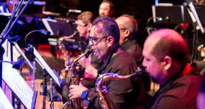 Amazonas Band celebra 25 anos com show especial e lançamento de livro sobre sua históriaIntegrante dos Corpos Artísticos do Governo do Amazonas, a big band comemora a data com o público no Teatro Amazonas. Amazonas Band celebra 25 anos com show especial e lançamento de livro sobre sua história