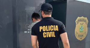 Em Santo Antônio do Içá, PC-AM prende homem em flagrante por tentativa de homicídioA motivação do crime teria sido um suposto furto cometido pela vítima. Em Santo Antônio do Içá, PC-AM prende homem em flagrante por tentativa de homicídio