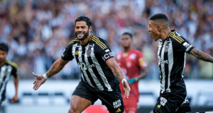 Hulk brilha, Atlético-MG vence o Tombense e fica perto da final do Mineiro Hulk brilha, Atlético-MG vence o Tombense e fica perto da final do Mineiro