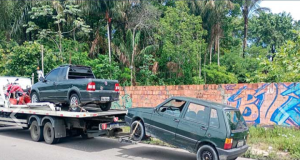 Operação Marfim: Polícia Militar prende homem e apreende veículo com restrição de furto"Paredão” apontou que o veículo estava sendo conduzido em via, na zona norte. Operação Marfim Polícia Militar do Amazonas prende homem e apreende veículo com restrição de furto