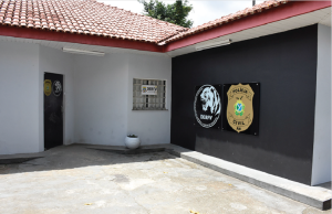 Polícia Civil prende homem envolvido em roubo de motocicletas em galpão no bairro TarumãCom o autor, foi apreendida umas das motocicletas roubadas. Polícia Civil prende homem envolvido em roubo de motocicletas em galpão no bairro Tarumã