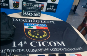 Polícia Militar apreende adolescente envolvido em roubo de celularesEle estava em posse de um simulacro e celulares provenientes de crime. Polícia Militar apreende adolescente envolvido em roubo de celulares