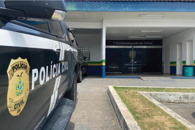 Policiais civis prendem homem suspeito de roubo a residências na Região Metropolitana de Manaus 2 Policiais civis prendem homem suspeito de roubo a residências na Região Metropolitana de Manaus