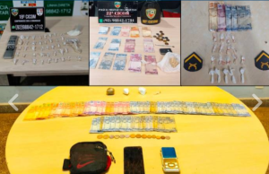 Quatro homens são presos com 66 porções de entorpecentes em ManausAções ocorreram nas zonas leste, oeste e centro-sul de Manaus; drogas, dinheiro e balanças de precisão foram apreendidos. Quatro homens são presos com 66 porções de entorpecentes em Manaus