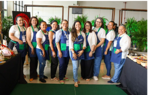 Amazonas celebra o dia do artesão com desfile no Shopping do ArtesanatoArtesãos cadastrados no Programa do Artesanato Amazonense lançam coleções de roupas e biojoias. Amazonas celebra o dia do artesão com desfile no Shopping do Artesanato