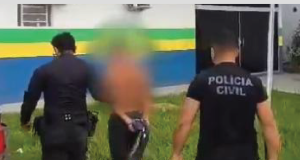 Em Caapiranga, PC-AM e PMAM prendem homem condenado por roubo cometido em 2013 no bairro Ponta NegraNa ocasião, ele também foi autuado por posse ilegal de arma de fogo e munição. Em Caapiranga, PC-AM e PMAM prendem homem condenado por roubo cometido em 2013 no bairro Ponta Negra