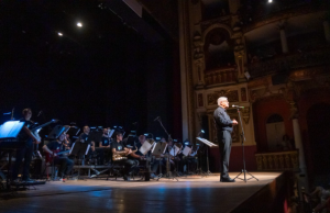 Em Manaus, espetáculo gratuito “Za Ba Doo Bop” faz homenagem ao bebop e suas influênciasO evento acontece na quarta-feira, no Teatro da Instalação. Em Manaus, espetáculo gratuito “Za Ba Doo Bop” faz homenagem ao bebop e suas influências2