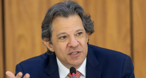 Haddad discutirá transição ecológica e reforma do G20 na FrançaFinanciamento a florestas tropicais e mercado de carbono são destaques. Haddad discutirá transição ecológica e reforma do G20 na França