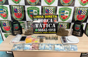 Polícia Militar prende homem em posse de 13 seringas com maconha e outras drogasTambém foram apreendidas porções de maconha; seis porções de bala, consideradas psicodélicas; e dinheiro. Polícia Militar prende homem em posse de 13 seringas com maconha e outras drogas