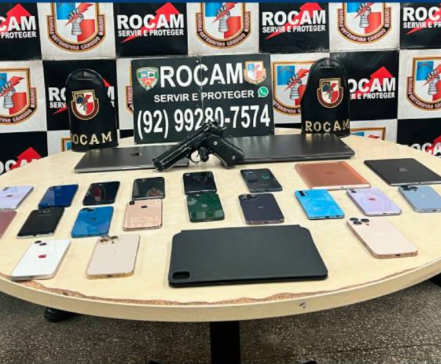 Polícia Militar recupera celulares e tablets roubados na zona leste da capital Polícia Militar recupera celulares e tablets roubados na zona leste da capital