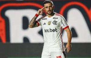 Brilho de Arrascaeta e decisão de Bruno Henrique garantem vitória do Flamengo sobre o Vitória Brilho de Arrascaeta e decisão de Bruno Henrique garantem vitória do Flamengo sobre o Vitória