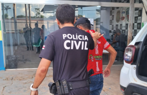 Em Fonte Boa, PC-AM prende homem por embriaguez ao volanteO indivíduo estava dirigindo o veículo em via pública, sob efeito de álcool. Em Fonte Boa, PC-AM prende homem por embriaguez ao volante
