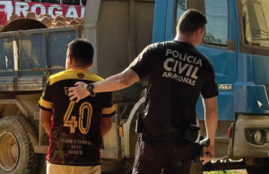 Em Tabatinga, PC-AM prende homem condenado a cinco anos por tr@fic0 de dr0g@sO indivíduo foi preso pela primeira vez em 2010, em Manaus. Em Tabatinga, PC-AM prende homem condenado a cinco anos por tr@fic0 de dr0g@