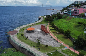 Governo do Amazonas realiza programação cultural em comemoração aos 10 anos do Parque Rio NegroEvento é gratuito e começa, neste domingo (27/04), às 16h, com a participação de artistas locais e representantes dos bumbás Caprichoso e Garantido. Governo do Amazonas realiza programação cultural em comemoração aos 10 anos do Parque Rio Negro
