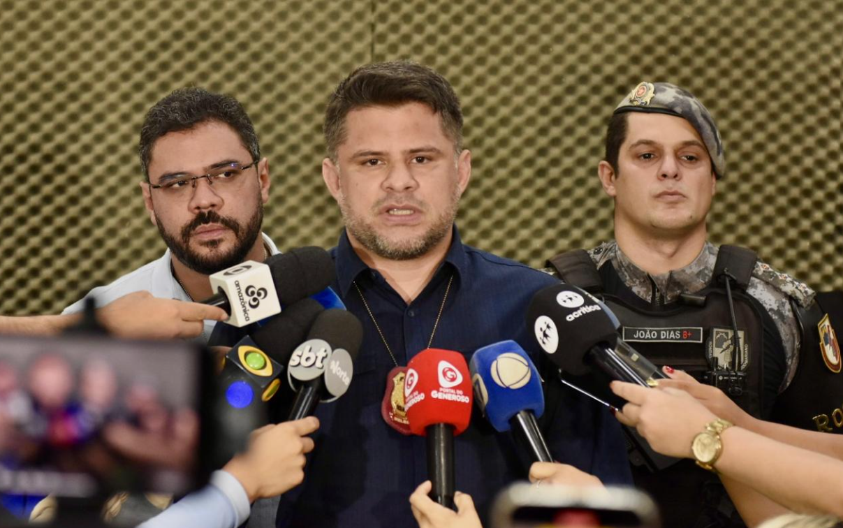 PC-AM e PMAM prendem homem que agrediu violentamente duas jovens em saída de show