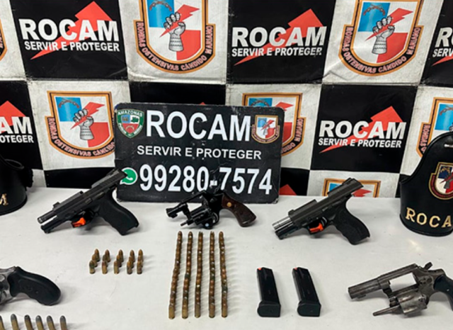 Polícia Militar prende dupla e apreende cinco @rmas de fogo e mais de 90 muniçõ3s Polícia Militar prende dupla e apreende cinco @rmas de fogo e mais de 90 muniçõ3s