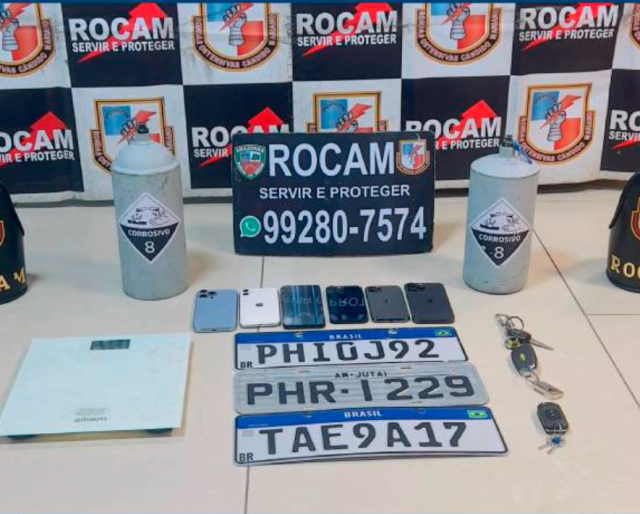 Policiais prendem seis homens por comércio ilegal de mercúrio usado no garimpo Policiais prendem seis homens por comércio ilegal de mercúrio usado no garimpo