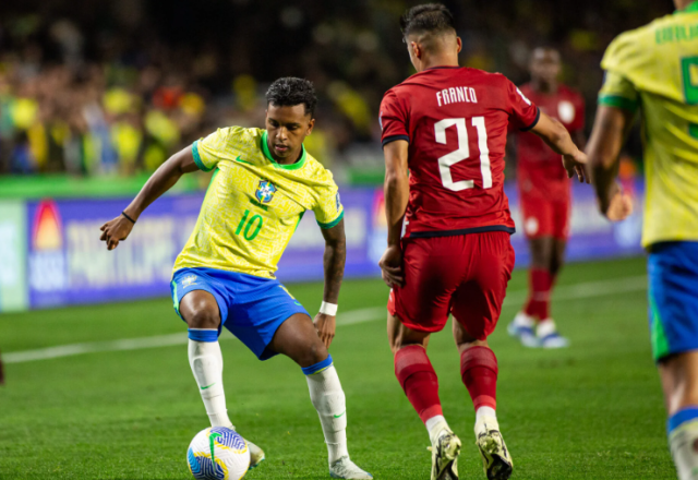 Brasil enfrenta Equador na estreia do italiano Carlo Ancelotti