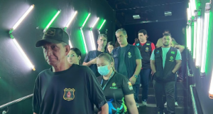 CIF fiscaliza bares e ‘adegas’ nas zonas centro-sul e oeste de ManausO objetivo é fiscalizar irregularidades nos estabelecimentos. CIF fiscaliza bares e ‘adegas’ nas zonas centro-sul e oeste de Manaus