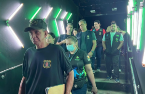 CIF fiscaliza bares e ‘adegas’ nas zonas centro-sul e oeste de ManausO objetivo é fiscalizar irregularidades nos estabelecimentos. CIF fiscaliza bares e ‘adegas’ nas zonas centro-sul e oeste de Manaus