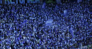 Festival de Parintins 2025: Caprichoso abre a terceira noite reverenciando a retomada dos povos origináriosBoi da nação azul apresentou o tema “Kaá-eté – Retomada pela Vida”. Festival-de-Parintins-2025-Caprichoso-abre-a-terceira-noite-reverenciando-a-retomada-dos-povos-originarios-