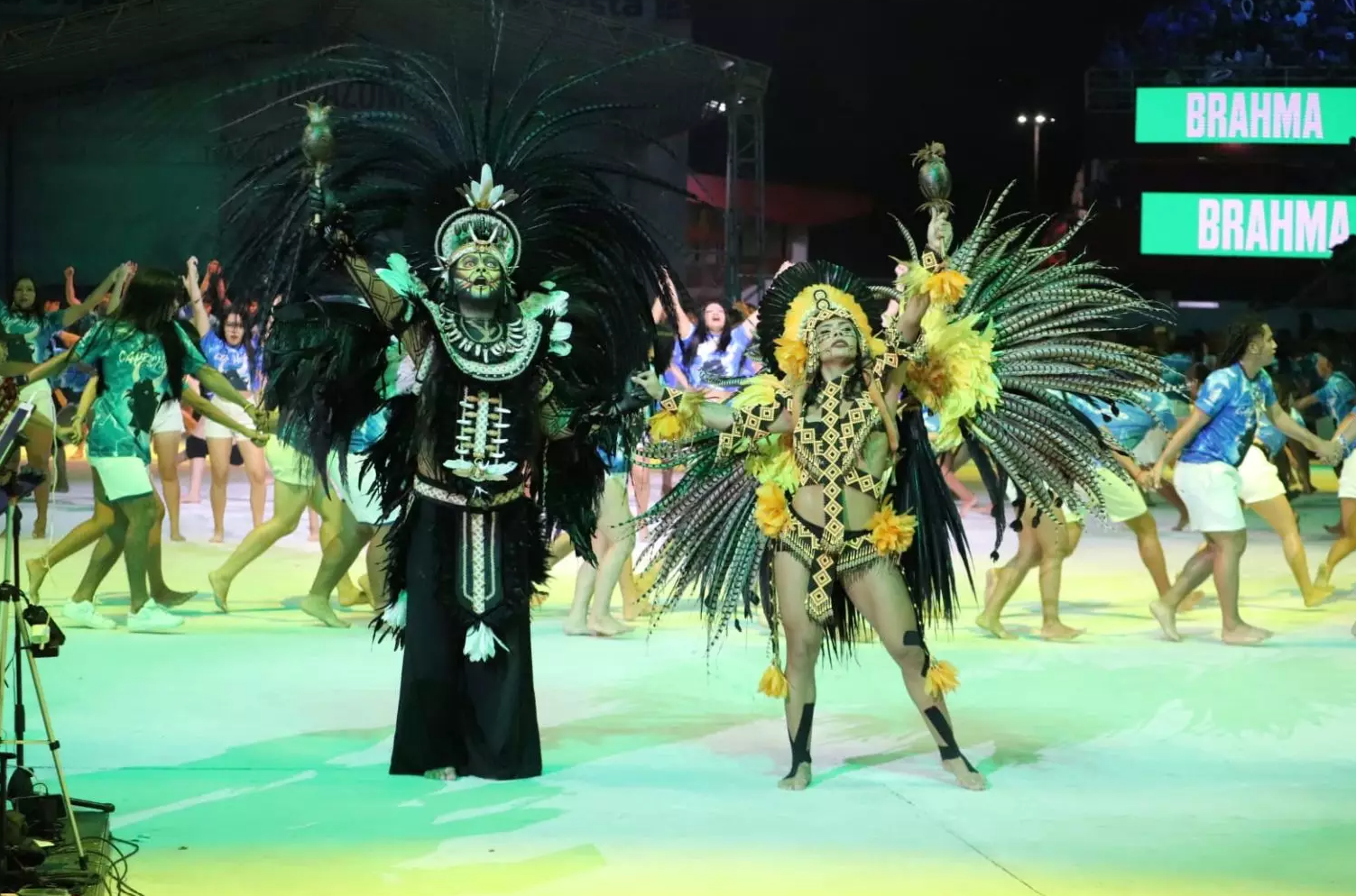 Festival de Parintins 2025 Caprichoso emociona torcedores em último ensaio técnico com espetáculo vibrante no Bumbódromo