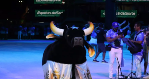 Festival de Parintins 2025: Caprichoso emociona torcedores em último ensaio técnico com espetáculo vibrante no BumbódromoTorcedores azulados vivenciam uma prévia do espetáculo com direito a surpresas, energia contagiante e clima de festa popular. Festival de Parintins 2025Caprichoso emociona torcedores em último ensaio técnico com espetáculo vibrante no Bumbódromo