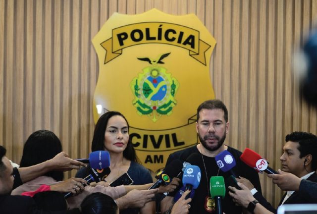 Homem que circulava com o corpo do pai idoso no Centro de Manaus é preso por ameaçar e injuriar a ex-namorada Homem que circulava com o corpo do pai idoso no Centro de Manaus é preso por ameaçar e injuriar a ex-namorada