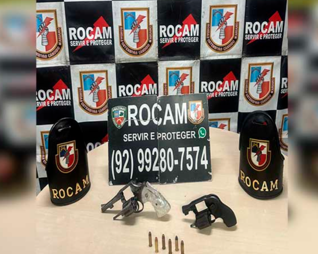Polícia Militar apreende duas arm@s de f0go na zona sul de Manaus Polícia Militar apreende duas arm@s de f0go na zona sul de Manaus
