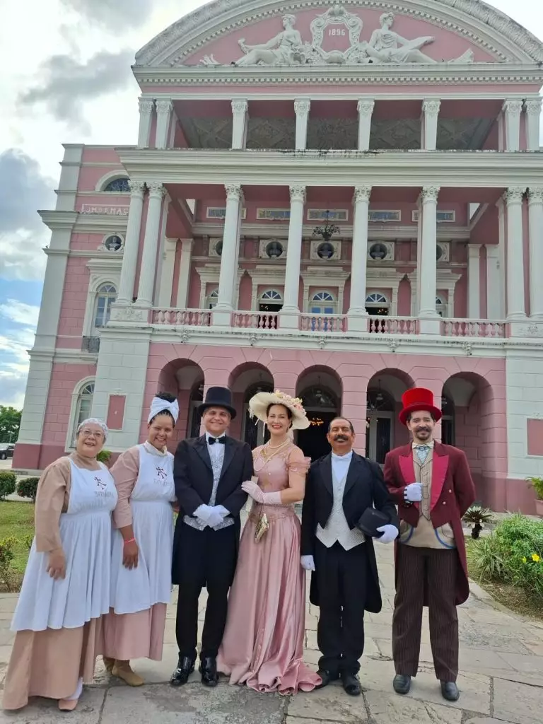 ‘Belle Époque’ Visita teatralizada no Teatro Amazonas convida o público a uma viagem no tempo