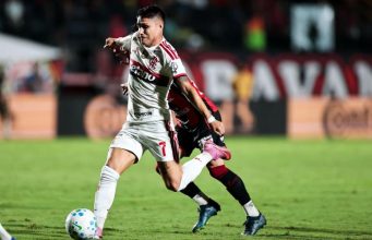 Flamengo perde para o Vitória em Salvador e dá adeus à Copa do Brasil Flamengo perde para o Vitória