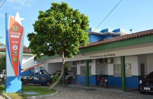 PC-AM e PMAM cumprem mandado de prisão e de internação contra dupla investigada por roubos na zona norte de ManausUm dos crimes foi registrado por câmeras de vigilância de um estabelecimento comercial. PC-AM e PMAM cumprem mandado de prisão e de internação contra dupla investigada por roubos na zona norte de Manaus