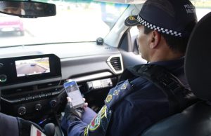 Em menos de 24h, Polícia Militar do Amazonas captura três foragidos da JustiçaHomens eram procurados por não pagamento de pensão alimentícia e pelos crimes de tráfico de drogas e roubo. Em menos de 24h, Polícia Militar do Amazonas captura três foragidos da Justiça