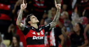 Libertadores: Pedro decide e Flamengo está nas oitavas de finalArgentino Vegetti garante vitória do Cerro sobre o Palmeiras. Libertadores: Pedro decide e Flamengo está nas oitavas de final