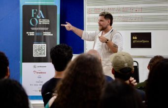 Projeto ‘Ópera nas Escolas’ leva oficinas interativas de canto lírico a estudantes da rede pública de Manaus Projeto ‘Ópera nas Escolas’ leva oficinas interativas de canto lírico a estudantes da rede pública de Manaus