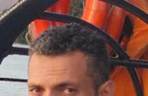 PC-AM divulga imagem de homem procurado por perseguir e ameaçar ex-companheiraAs denúncias podem ser feitas pelo número (92) 98545-0808, disque-denúncia da DECCM centro-sul; 197 e (92) 3667-7575, da PC-AM; ou pelo 181, da SSP-AM. PC-AM divulga imagem de homem procurado por perseguir e ameaçar ex-companheira