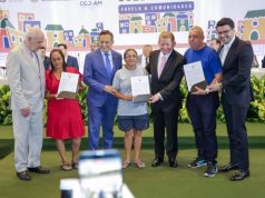Governo do Amazonas entrega títulos definitivos durante abertura da Semana Solo Seguro no Palácio Rio Negro Governo do Amazonas entrega títulos definitivos durante abertura da Semana Solo Seguro no Palácio Rio Negro