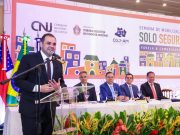Durante encerramento da Semana de Mobilização Solo Seguro, governador Roberto Cidade reforça compromisso com a regularização fundiária no Amazonas Durante encerramento da Semana de Mobilização Solo Seguro, governador Roberto Cidade reforça compromisso com a regularização fundiária no Amazonas