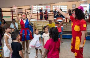 Cultura e lazer complementam ações do Governo Presente na zona norte de ManausAção reuniu atendimentos gratuitos, apresentações culturais e atividades para crianças, no sábado (30/05). Cultura e lazer complementam ações do Governo Presente na zona norte de Manaus