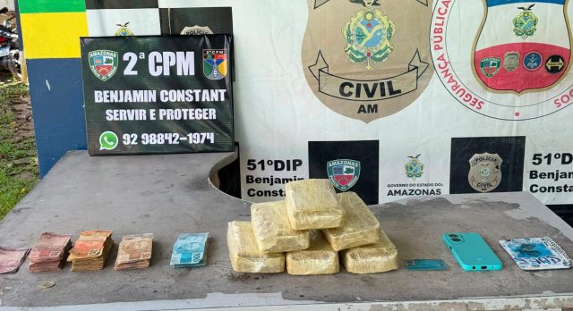 Operação Segurança Presente: Em Benjamin Constant, Polícia Militar prende homem com seis quilos de pasta-base de cocaína Operação Segurança Presente: Em Benjamin Constant, Polícia Militar prende homem com seis quilos de pasta-base de cocaína