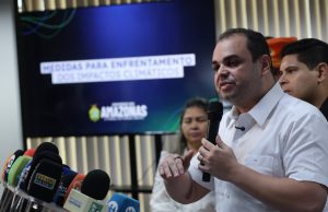 Governador Roberto Cidade apresenta medidas preventivas e mobiliza órgãos para enfrentar estiagem no Amazonas Governador Roberto Cidade apresenta medidas preventivas e mobiliza órgãos para enfrentar estiagem no Amazonas