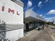 Jovem morre no hospital após acidente entre carro e motocicleta no Jorge Teixeira