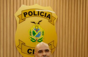 Segurança Presente: Em Itapiranga, PC-AM prende homem pela morte do namorado da ex-companheiraO crime ocorreu em Manaus e foi motivado pela recusa do autor em aceitar o novo relacionamento da ex-companheira. Segurança Presente: Em Itapiranga, PC-AM prende homem pela morte do namorado da ex-companheira