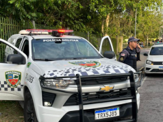 Polícia Militar do Amazonas captura foragido da Justiça após mulher apontar localização Polícia Militar do Amazonas captura foragido da Justiça após mulher apontar localização